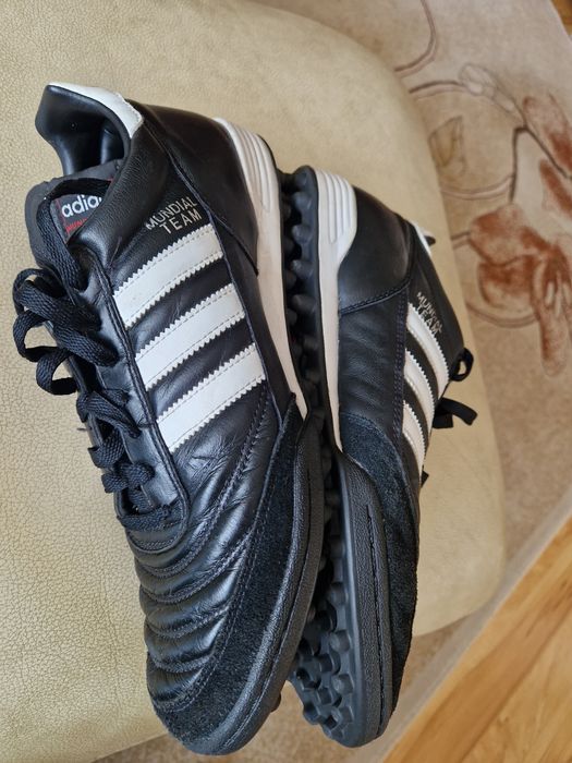 Adidas Mundial-стоножки
