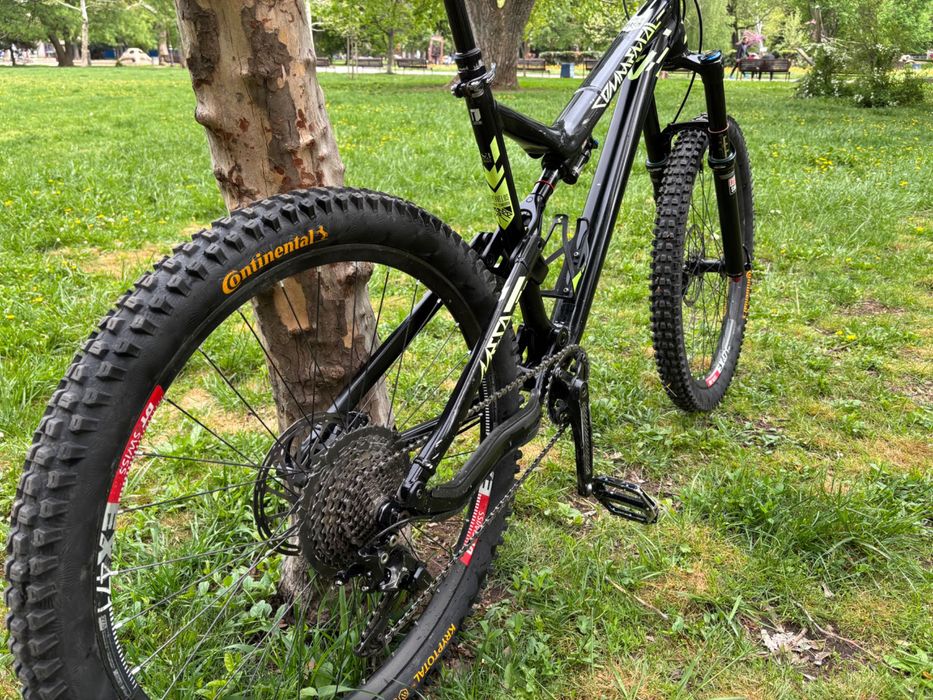 Commencal Meta AM 27.5  L – ендуро / all mountain MTB с топ компоненти