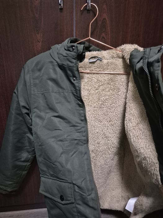 Продавам маркови дрехи