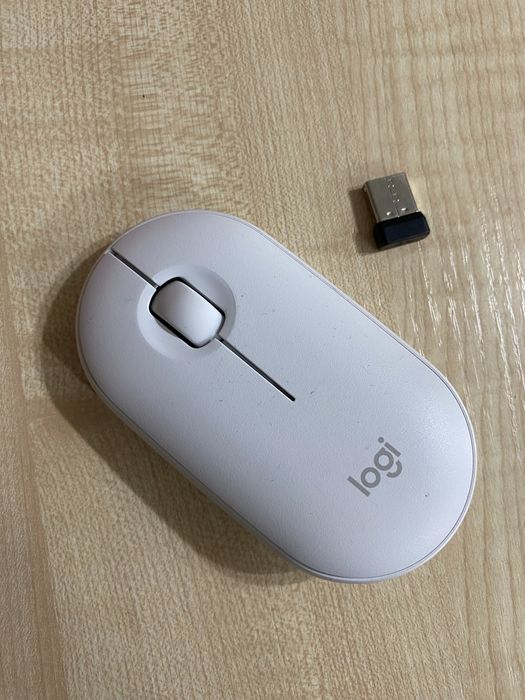 Logitech мышка (беспроводная)