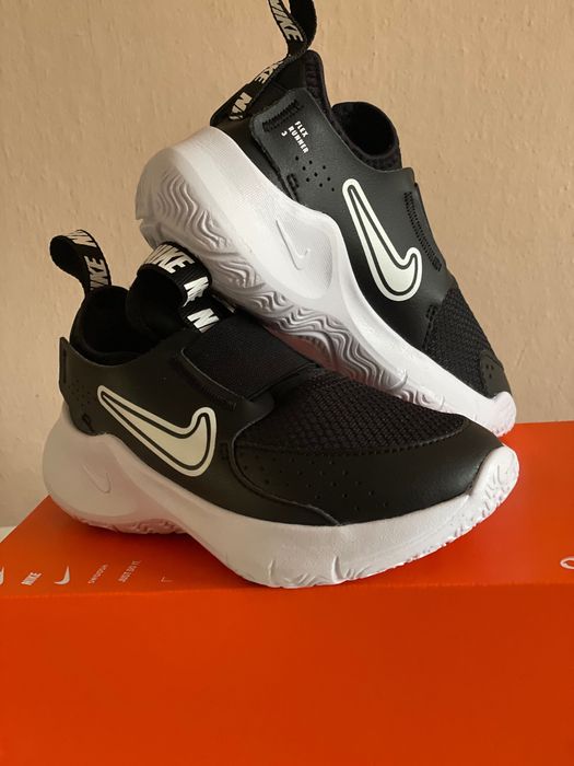 Маратонки - NIKE