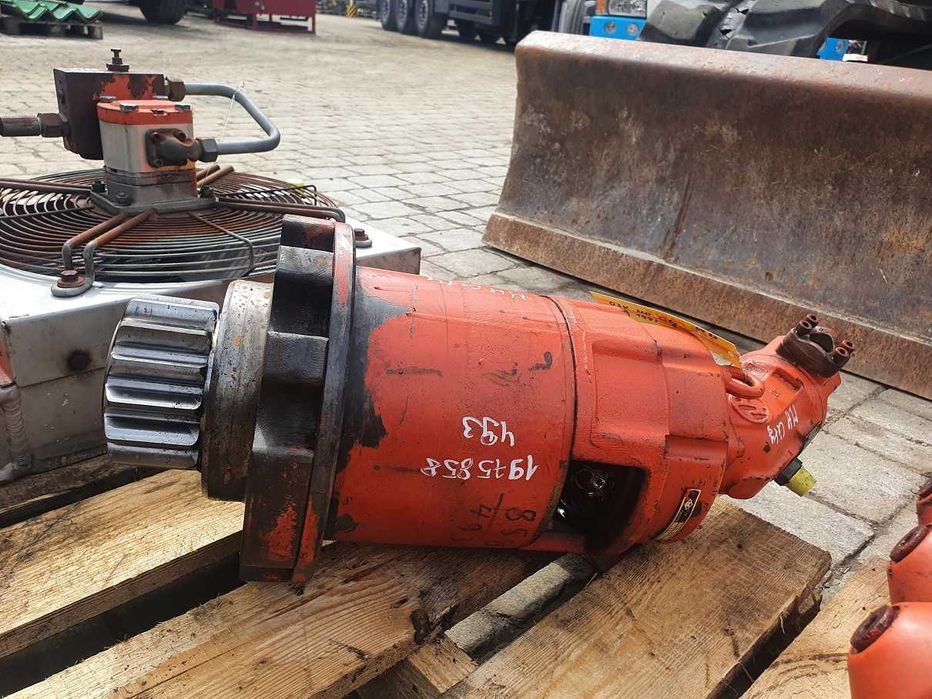 Reductor de rotire excavator O&K MH City, 1975858,