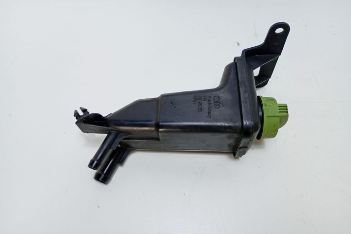 Vas  lichid servodirectie 8E0422373 Skoda Superb  seria