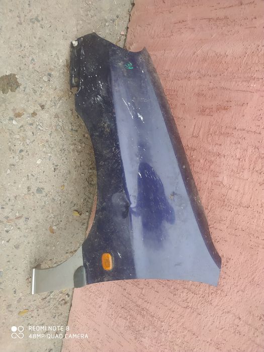 Левое крыло Тойота Раум 1997г