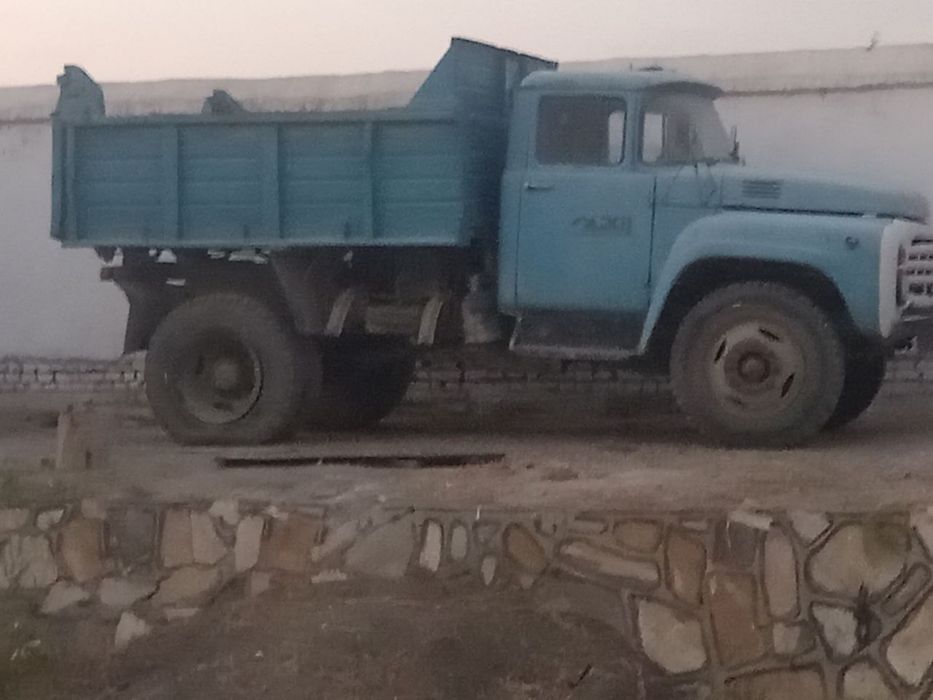 Зил самосвал сотилады