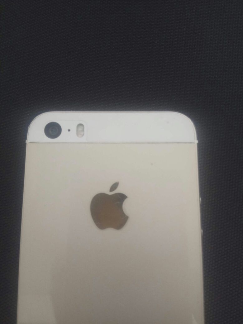 Продавам iphone A1533