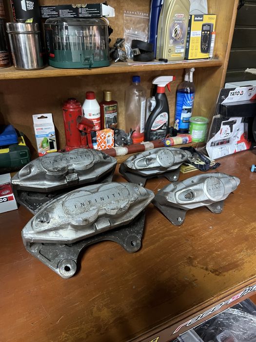 Etrieri frana Akebono 4502 Infiniti G37 / Nissan 370z