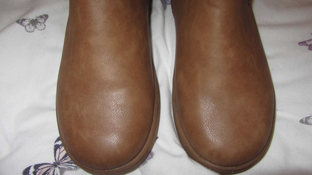 CRAFTED нови боти, 35 номер, стелка 22,5 см