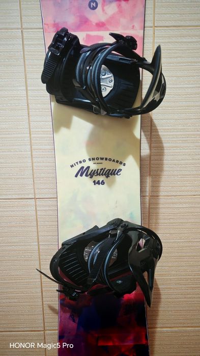 Placa snowboard 144 -145 cm Nitro mystique-legaturi+bootsi