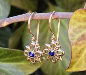 Cercei din aur galben cu safire naturale, handmade