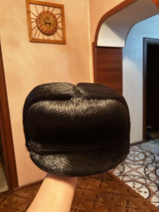 Шапка мужская козырек