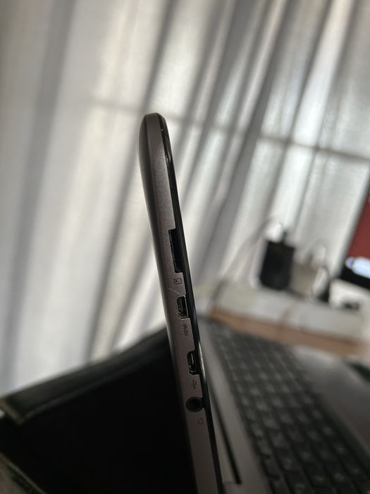 Laptop Asus 2 in 1 transformer book
