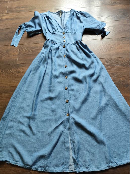 Лятна тънка дамска дънкова рокля с къс ръкав