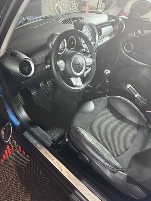 Mini Cooper S 1.6T Blue Edition• 175 CP• 125000 km•