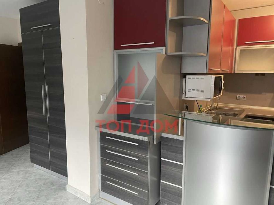 Дава се под наем Едностаен апартамент в Варна, Център - 46 кв.м за 408 € - Снимка #2