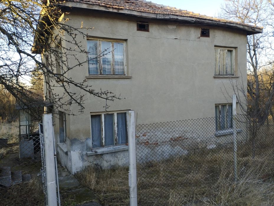 Къща в с Богданов дол