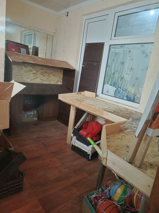 Магазин сдаётся...