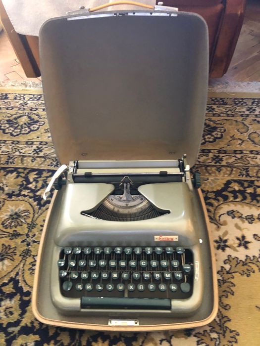 Пишеща машина Ерика