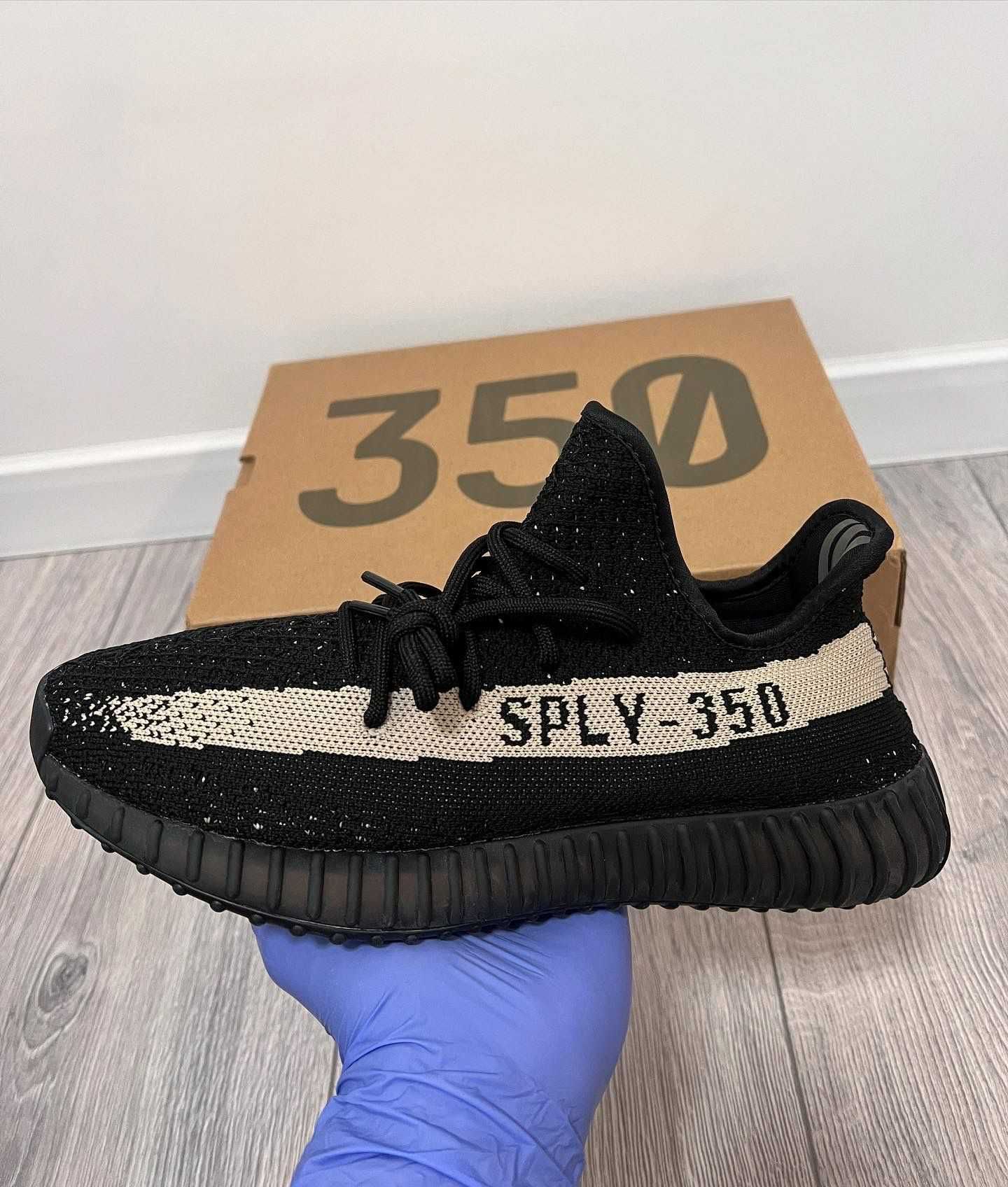 Yeezy Boost 350 Oreo