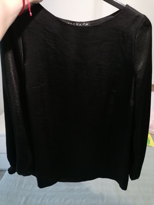 Bluza neagra Poema