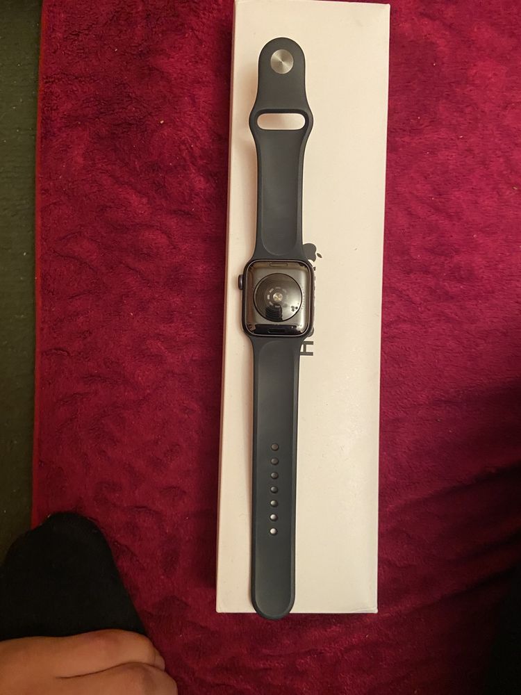 Apple watch Se 40MM новые
