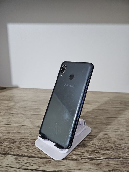 Samsung A20 sotiladi