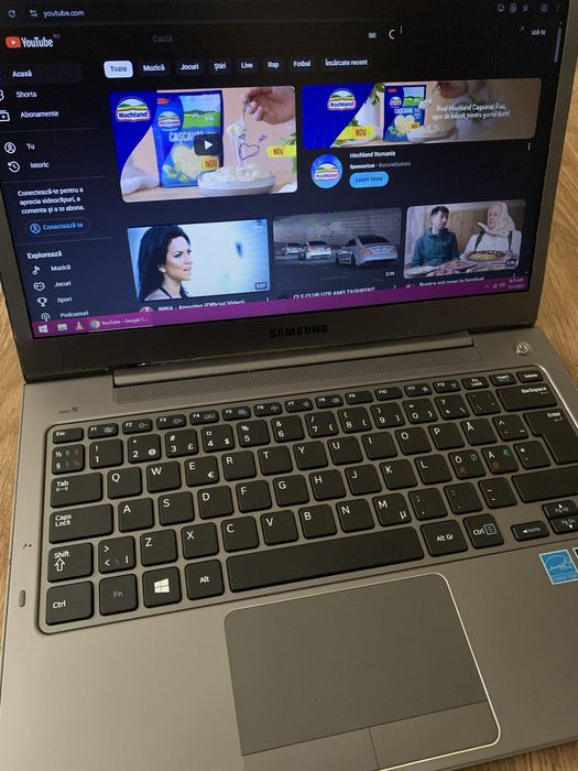 Laptop Samsung Slim display 13,3 led,320gb mem,4gb ram,baterie buna.