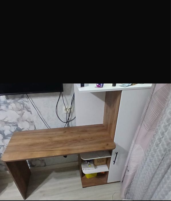 Письменный стол