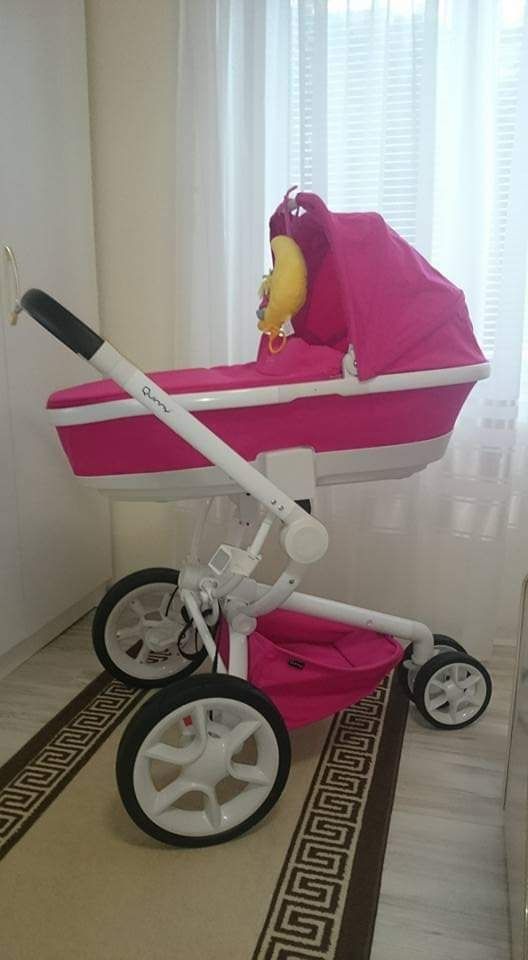 Бебешка количка Quinny pink,бебешка количка с два коша(летен,зимен)