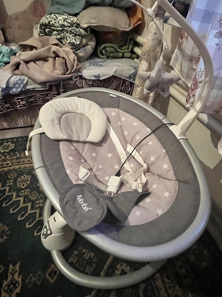 Продам детскую качелю