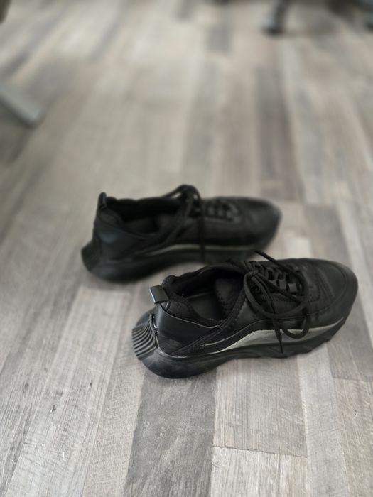 Дамски маратонки.