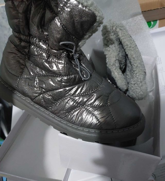 Cizme tip ugg nr.39 NOI in cutie