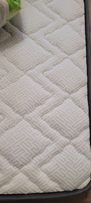 Продаётся матрас