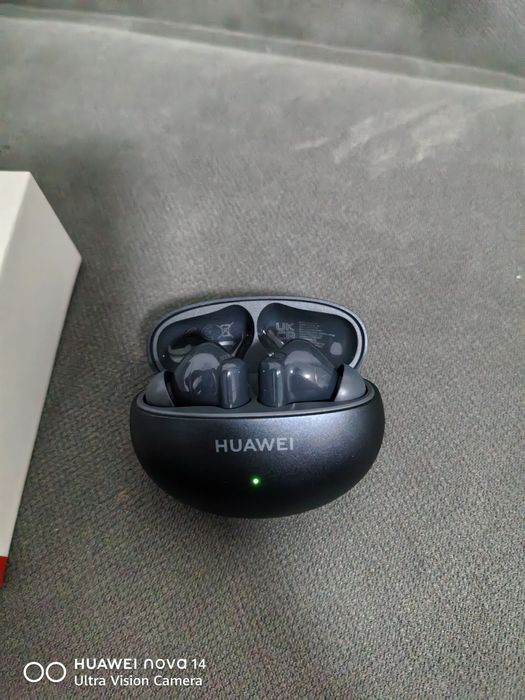 Продам наушники оригинал