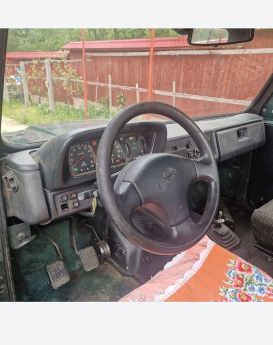 Vând Aro Camioneta 330