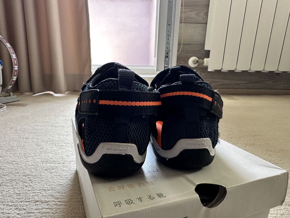 Детски сандали Geox 34 и 36 номер