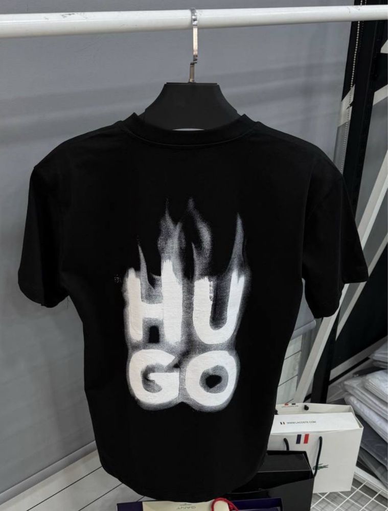 Чисто нови тениски HUGO