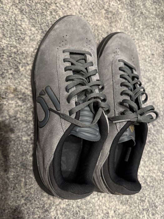 Adidas Stealth нови