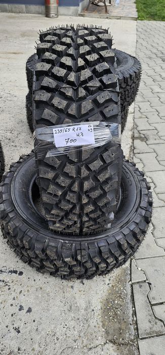 235 65 R 17 Off-road M.Ziarelli