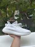 Adidași Yeezy Boost 350 v2