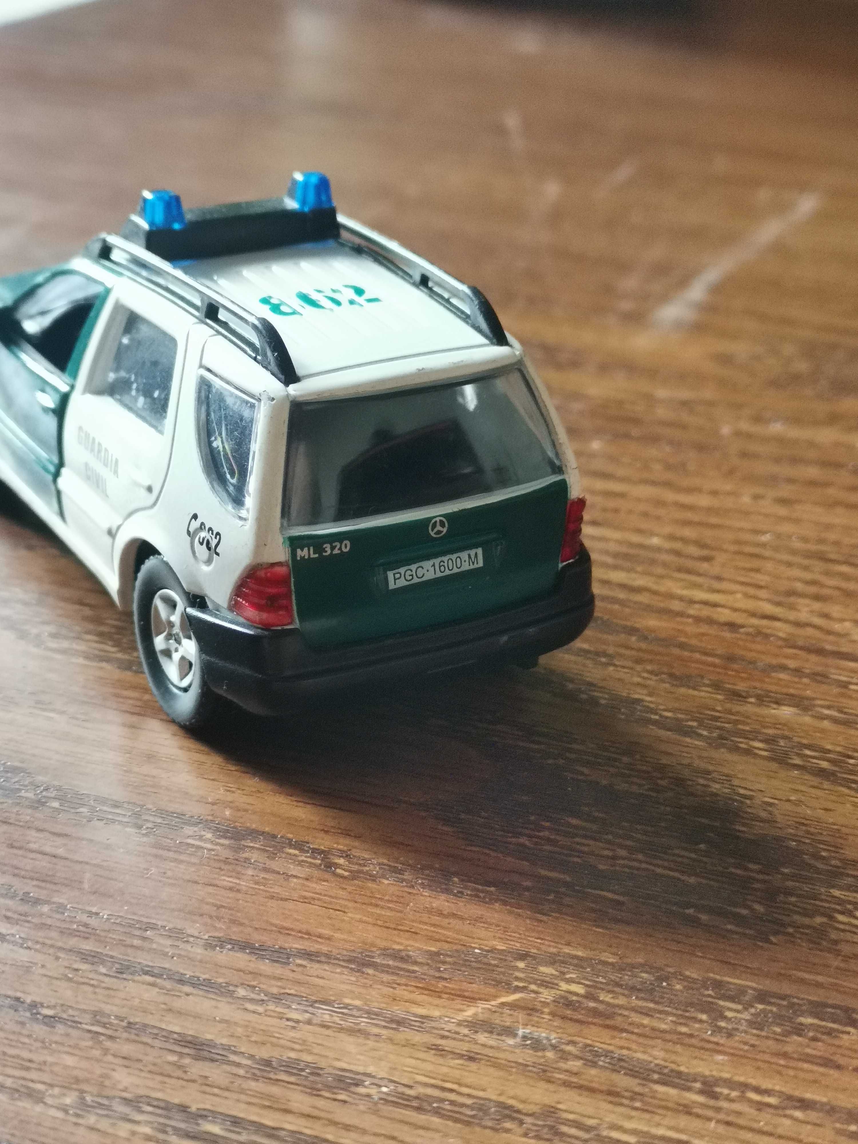 Полицейска колекционерска количка Amerscom Collection Mercedes ML320