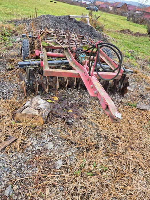 Disc cu 6 talere pe baterie