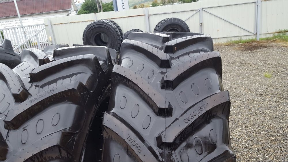 Anvelope noi 520/70R38 BKT AGRIMAX cauciucuri tractor spate