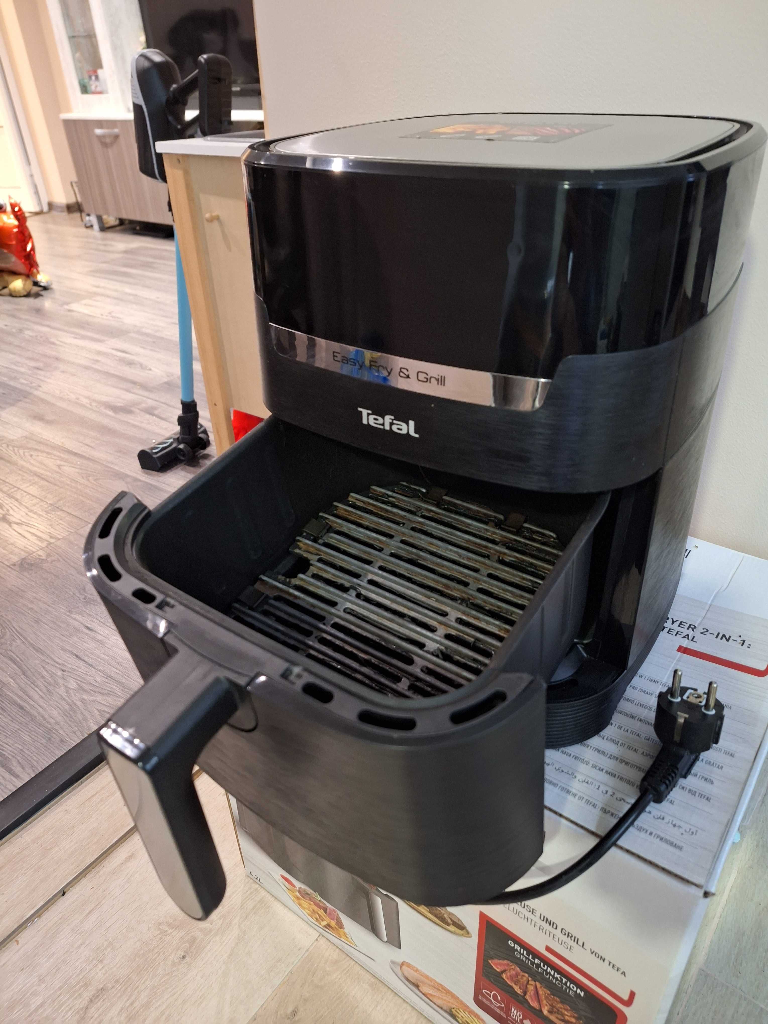 Продавам Tefal Easy Fry&Grill