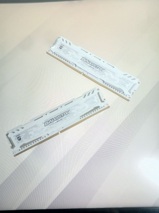 Оперативная память micron BallistiX белая, 8гб 2 планки