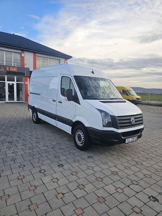 Volkswagen Crafter 2.0 TDI An 2016 Climă Pilot Automat Senzori de parcare Talpă de urcare spate VW Crafter 2.0 TDI An 2016 Climă Pilot Automat Senzori de parcare