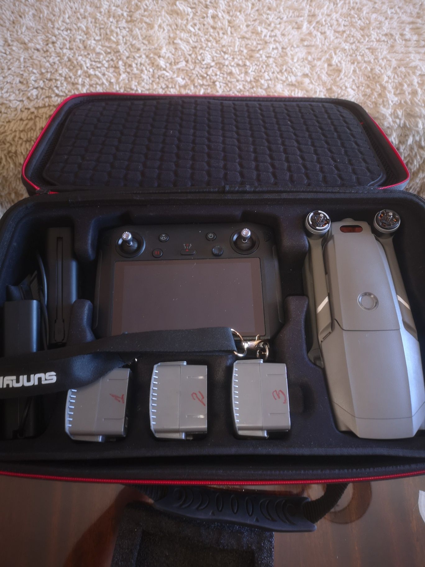 Продавам Mavic 2 pro +  Smart controler чанта, зарядни, филтри(Спешно)