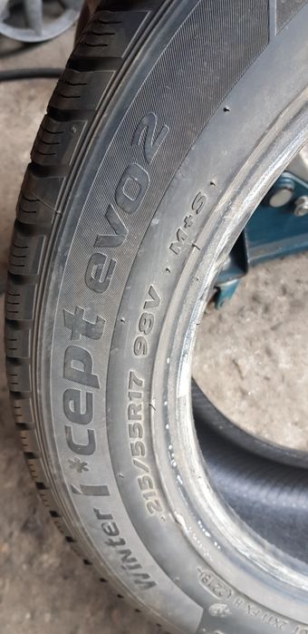 Зимни гуми-17цола-215/55-1бр.-99лв."HANKOOK "