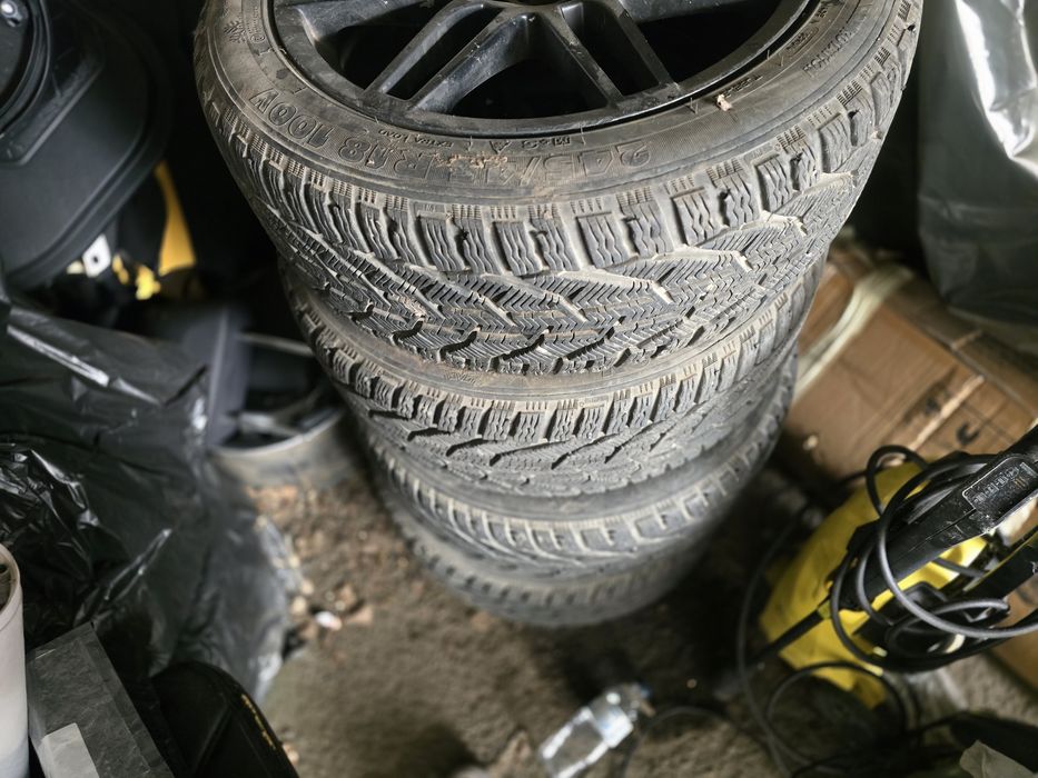 Джанти 18 ки за Ауди със зимни гуми 245 45 18