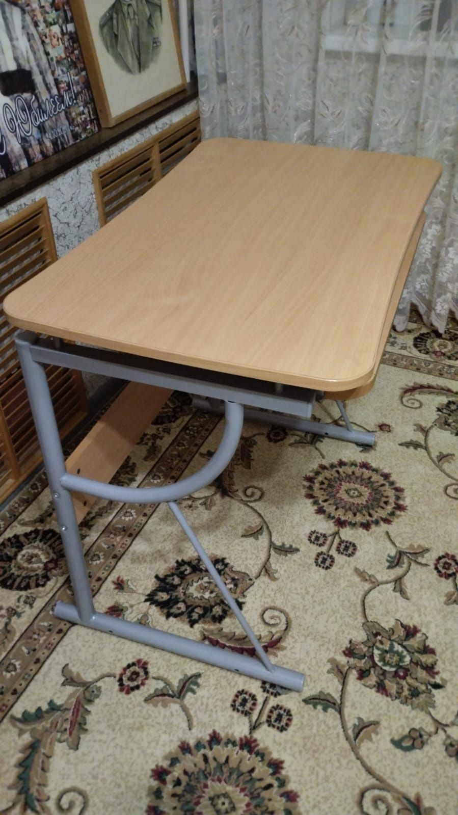 продаётся компьютерный стол